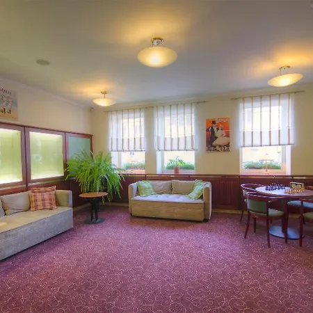 Hotel U Divadla 4*