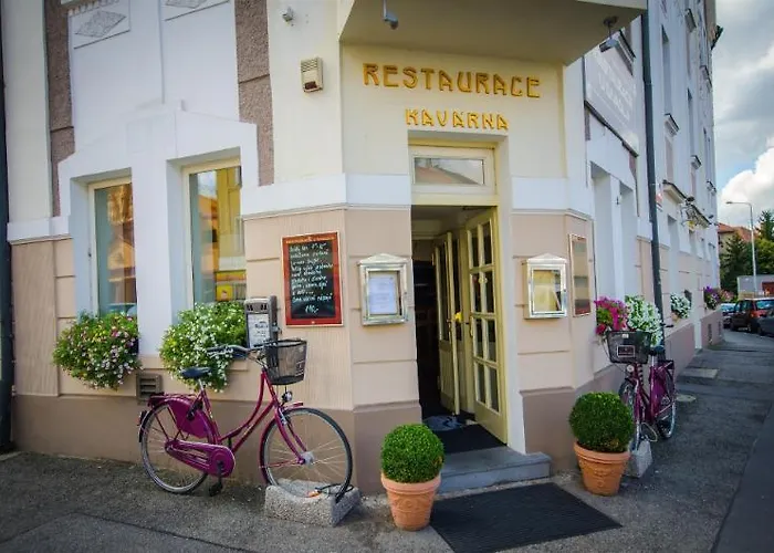 Hotel U Divadla - Czech Leading 4*